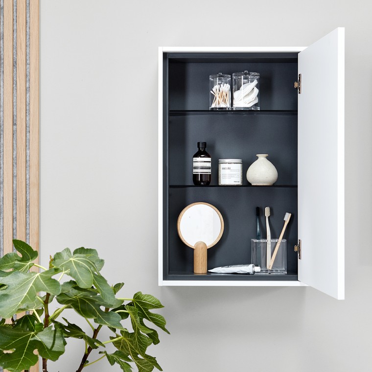 Ifö Sense Art sienas skapis Ifö Sense Art sienas skapis